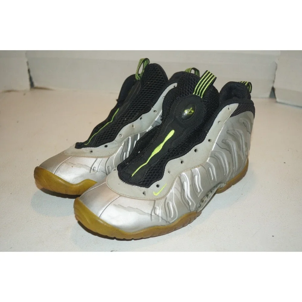 Nike Little Posite One Metallic Silver Boys Shoes Size 7Y NO LACES- U11